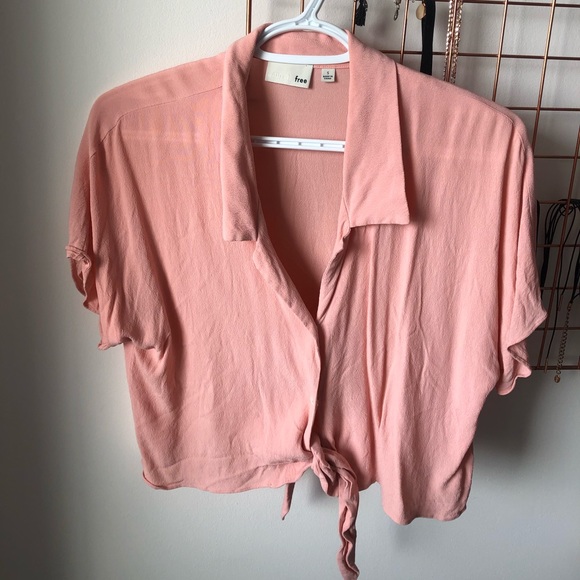 ✨Wilfred Free✨ Pink Crop Top Blouse - Picture 2 of 3